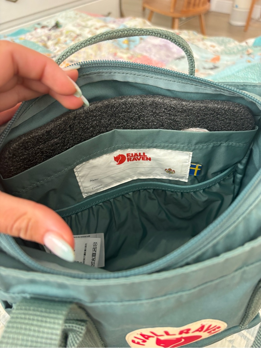 Fjäll Räven Kånken Totepack
Mini - Picture 3 of 4